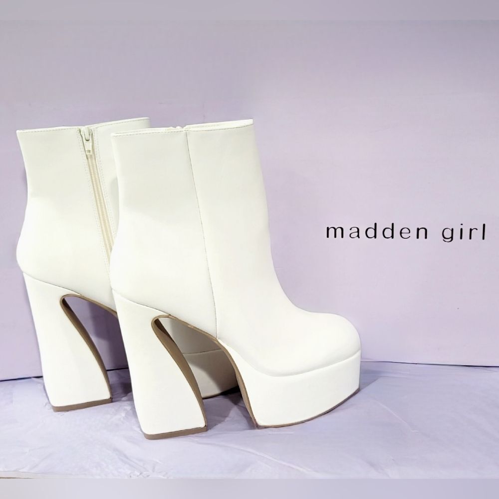 Madden Girl Women's Kourtt Mid-Calf Faux Leather Platform Boots White Pari NIB